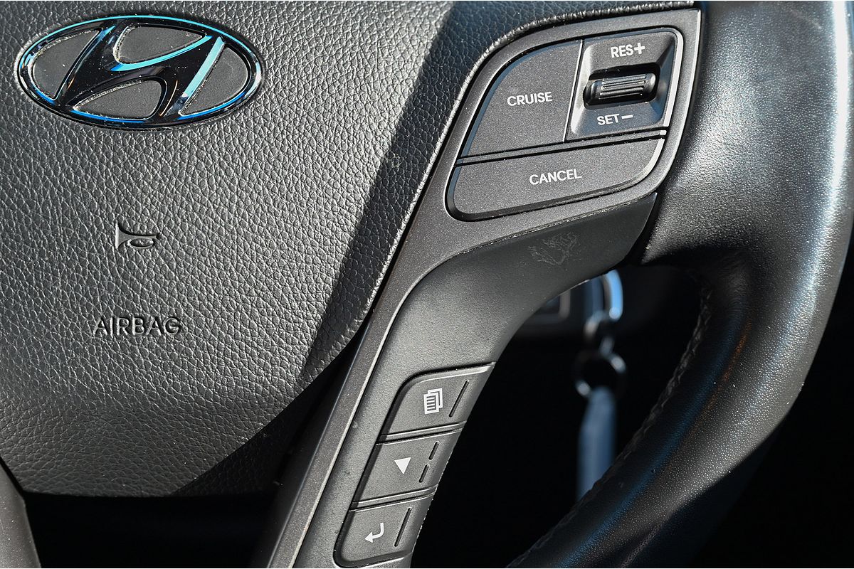 2016 Hyundai Santa Fe Active DM3 Series II