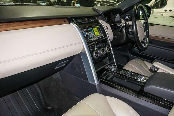2019 Land Rover Discovery SD4 HSE Series 5