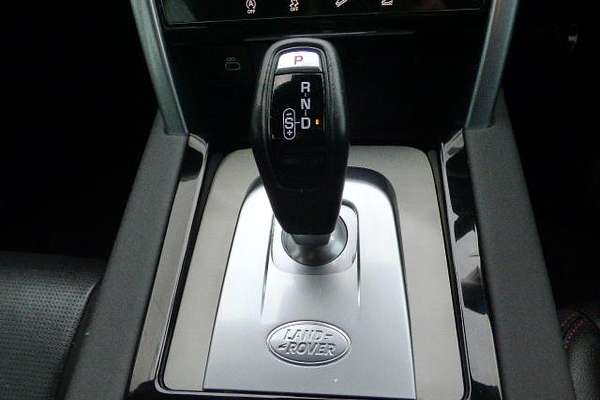 2022 Land Rover Discovery Sport P250 R-Dynamic SE L550