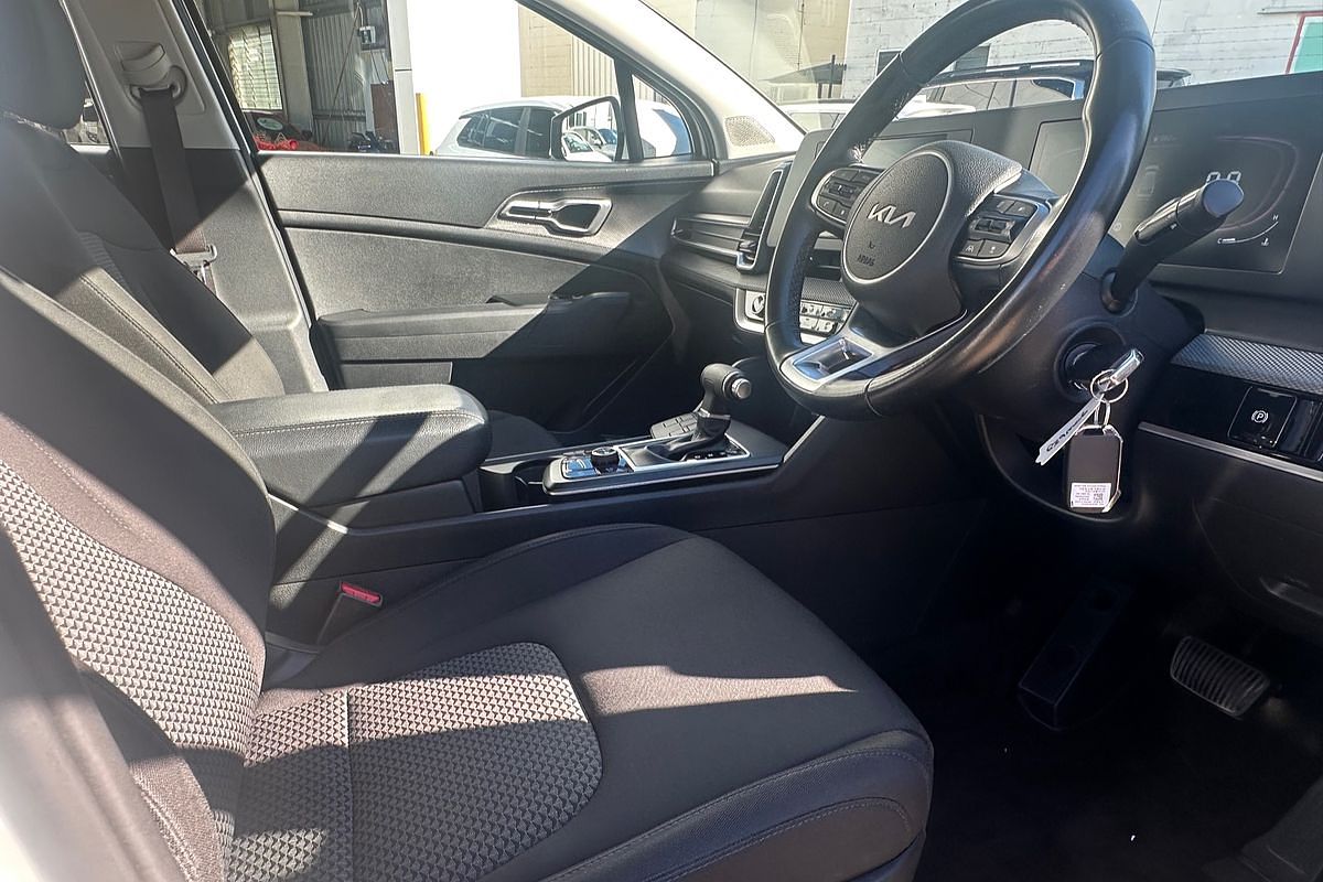 2022 Kia Sportage S NQ5