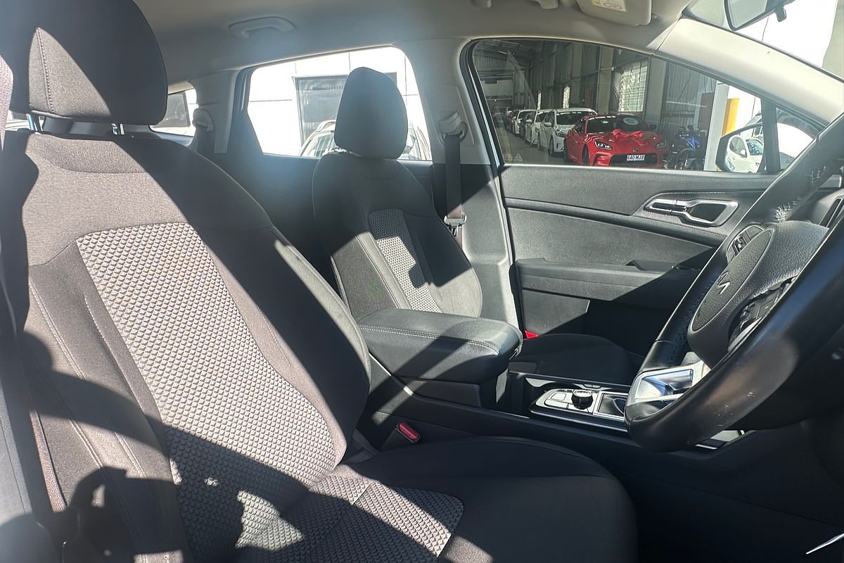 2022 Kia Sportage S NQ5