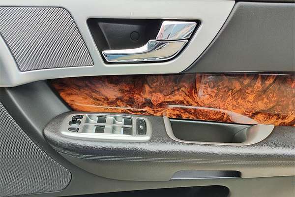 2012 Jaguar XF Luxury X250