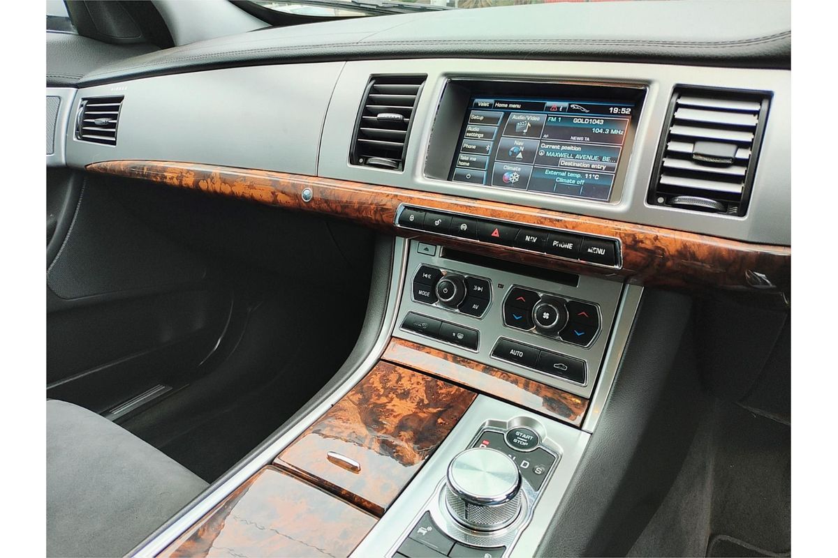 2012 Jaguar XF Luxury X250