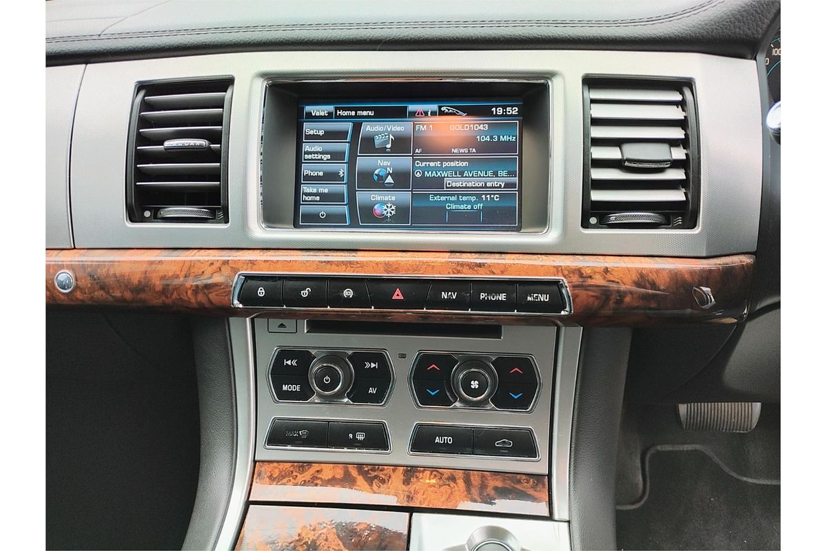 2012 Jaguar XF Luxury X250