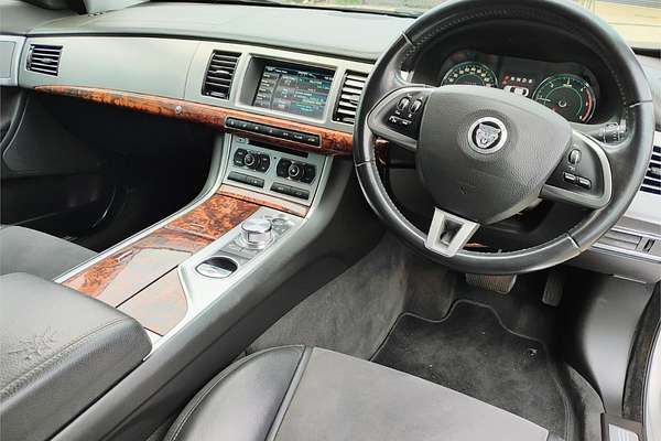 2012 Jaguar XF Luxury X250