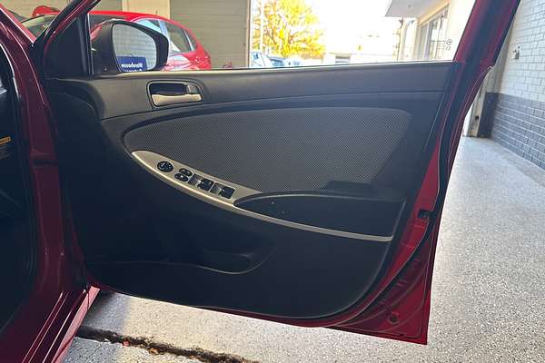 2012 Hyundai Accent Active RB