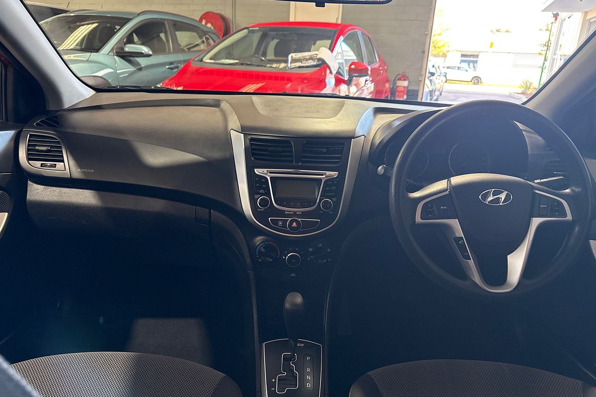 2012 Hyundai Accent Active RB