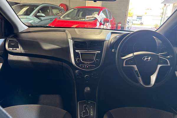 2012 Hyundai Accent Active RB