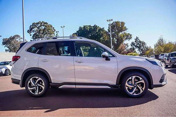 2024 Subaru Forester 2.5i-S S5