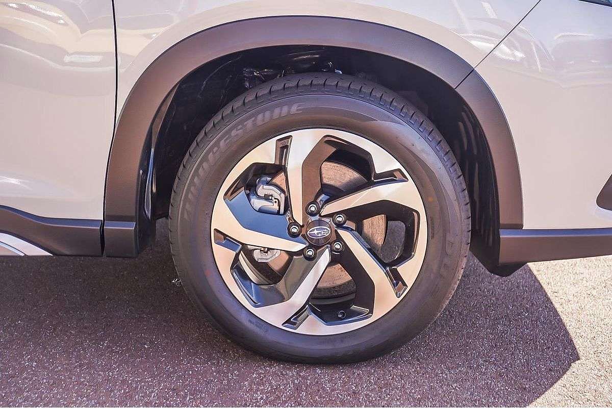 2024 Subaru Forester 2.5i-S S5