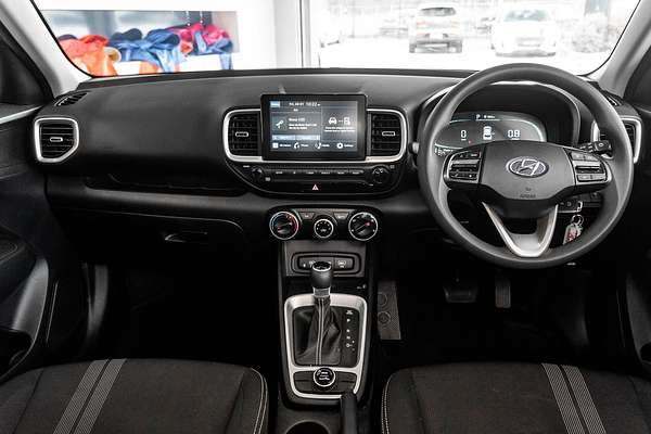 2023 Hyundai Venue Active QX.V5
