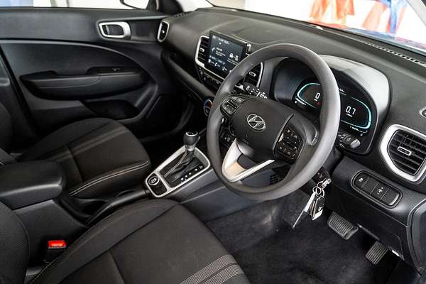 2023 Hyundai Venue Active QX.V5