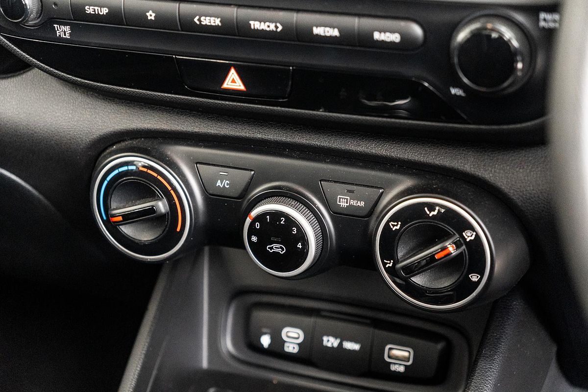 2023 Hyundai Venue Active QX.V5