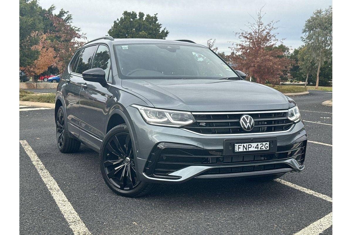 2024 Volkswagen Tiguan Wolfsburg Edition Allspace 5N