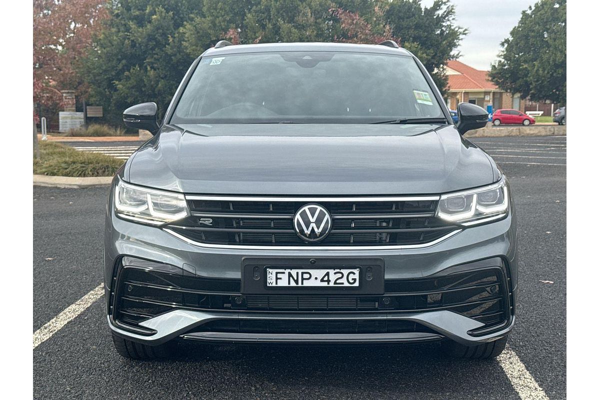 2024 Volkswagen Tiguan Wolfsburg Edition Allspace 5N