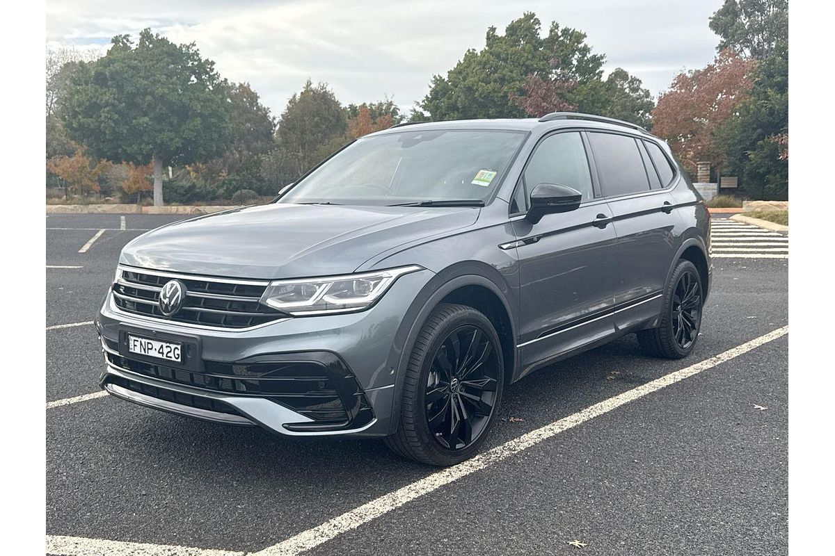2024 Volkswagen Tiguan Wolfsburg Edition Allspace 5N