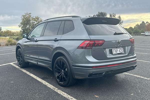 2024 Volkswagen Tiguan Wolfsburg Edition Allspace 5N
