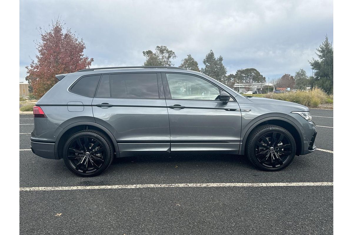 2024 Volkswagen Tiguan Wolfsburg Edition Allspace 5N