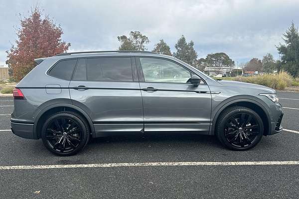 2024 Volkswagen Tiguan Wolfsburg Edition Allspace 5N