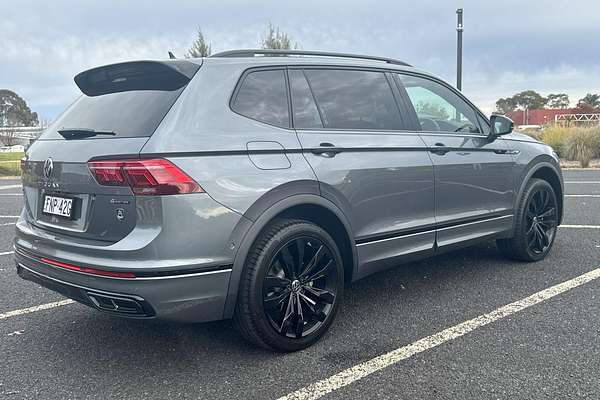 2024 Volkswagen Tiguan Wolfsburg Edition Allspace 5N
