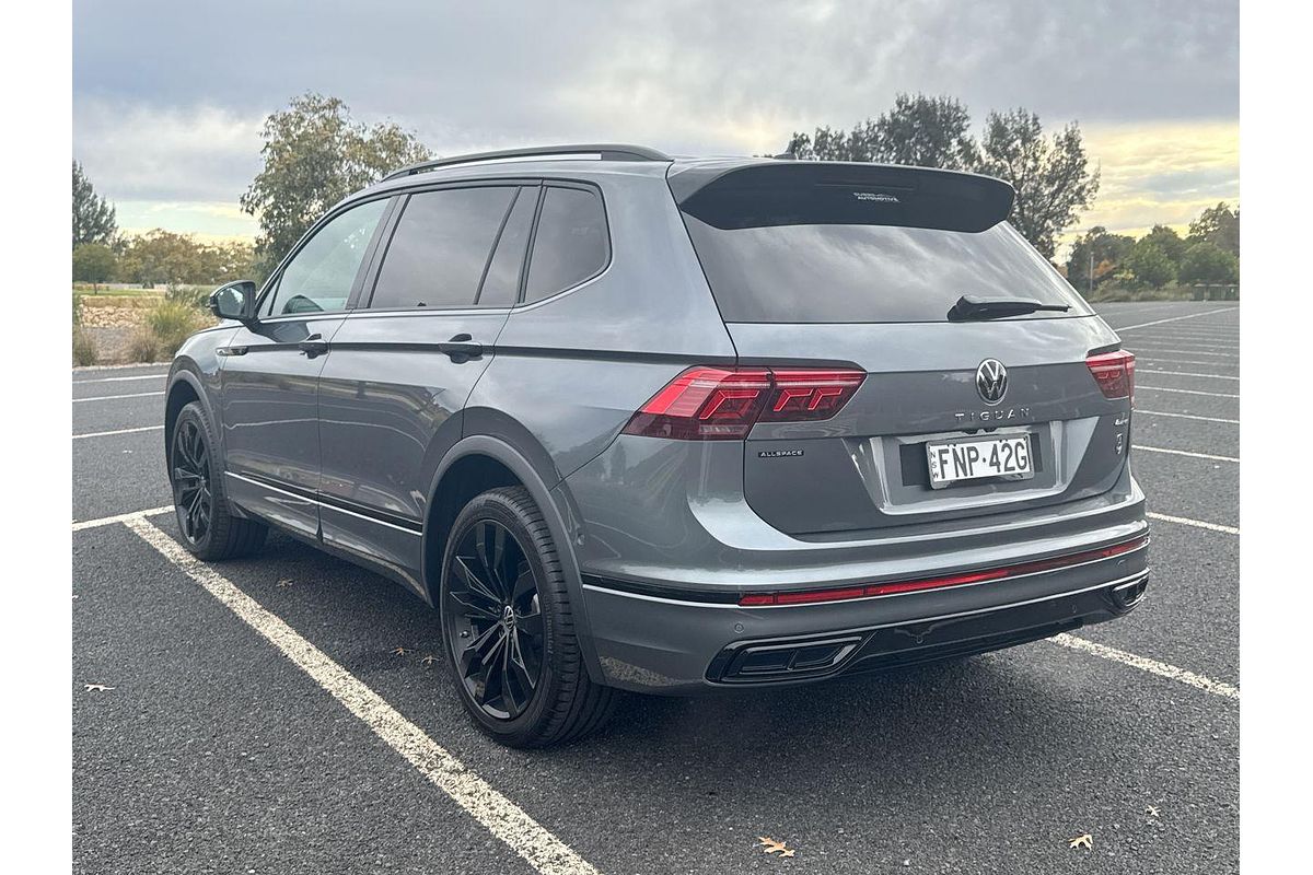 2024 Volkswagen Tiguan Wolfsburg Edition Allspace 5N