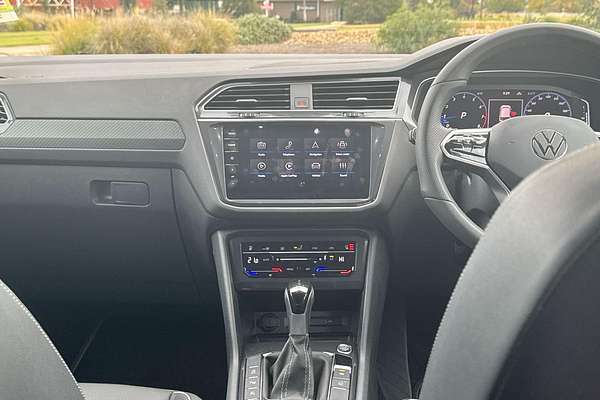 2024 Volkswagen Tiguan Wolfsburg Edition Allspace 5N