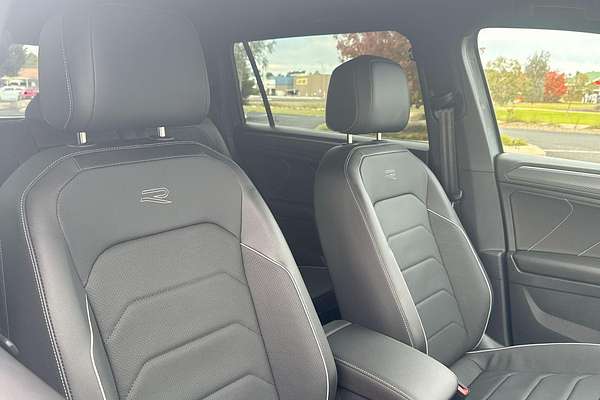 2024 Volkswagen Tiguan Wolfsburg Edition Allspace 5N