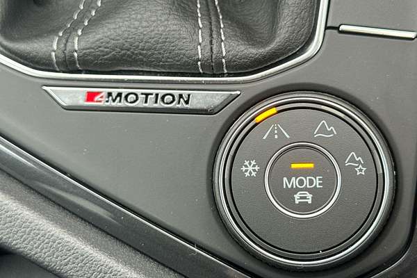 2024 Volkswagen Tiguan Wolfsburg Edition Allspace 5N