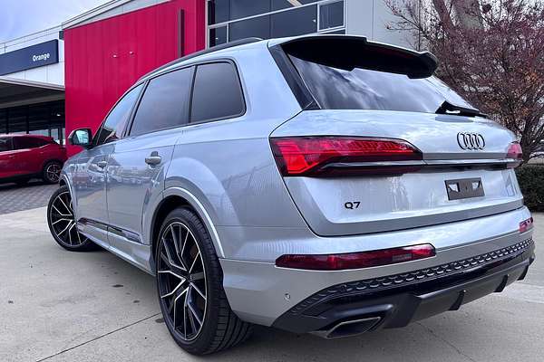 2025 Audi Q7 55 TFSI S line 4M