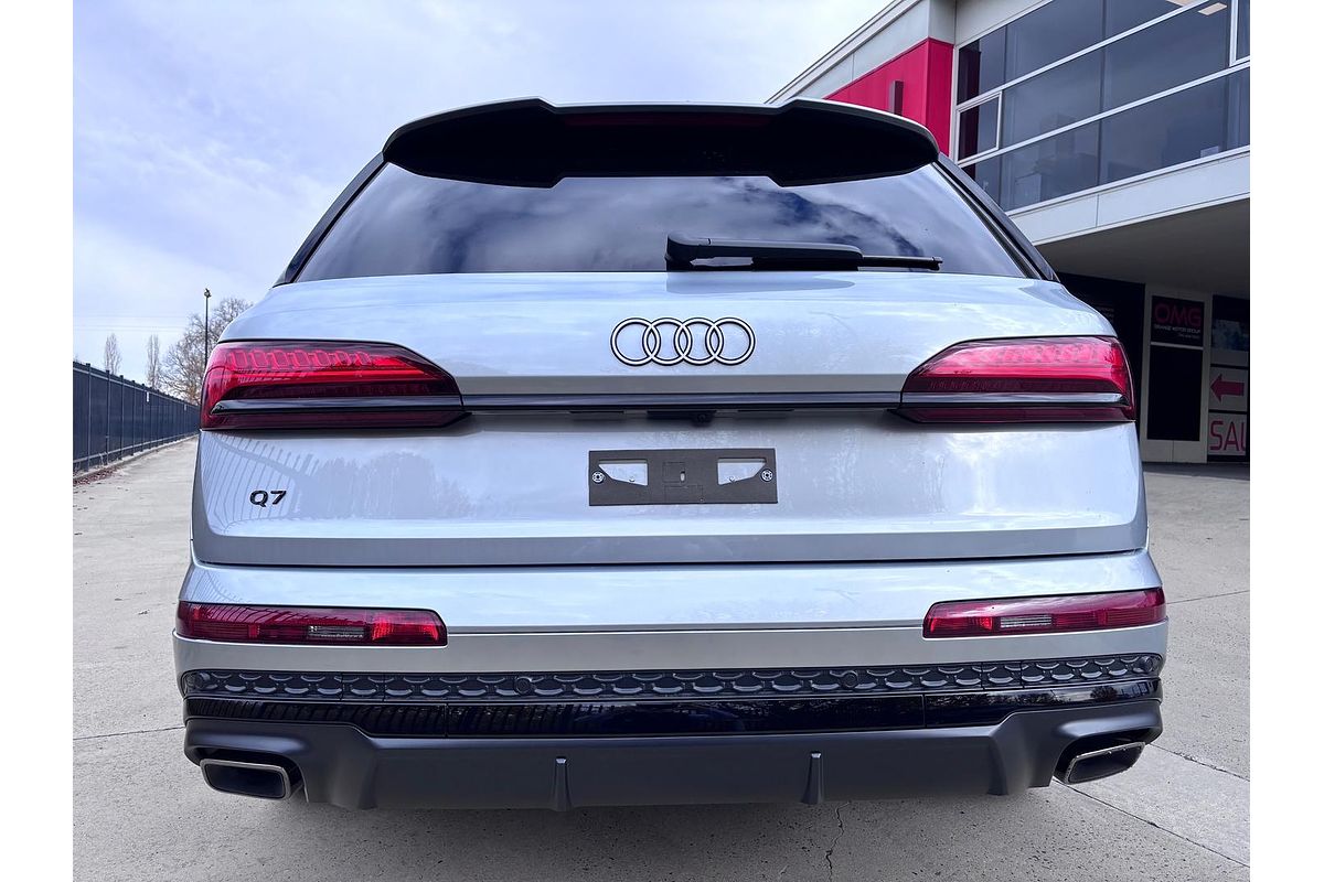 2025 Audi Q7 55 TFSI S line 4M