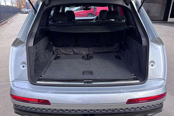 2025 Audi Q7 55 TFSI S line 4M