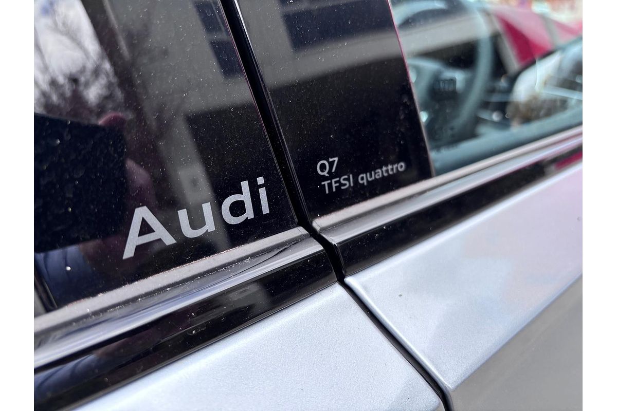 2025 Audi Q7 55 TFSI S line 4M