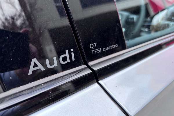 2025 Audi Q7 55 TFSI S line 4M