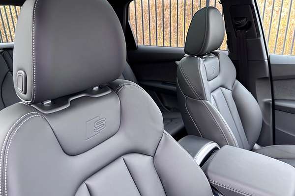 2025 Audi Q7 55 TFSI S line 4M