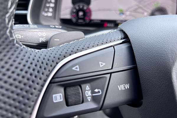 2025 Audi Q7 55 TFSI S line 4M