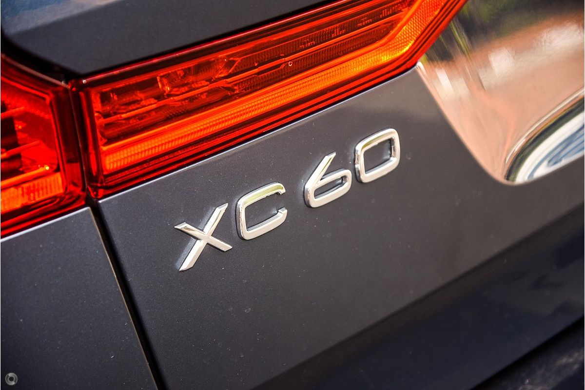 2024 Volvo XC60 Ultra B5 Bright