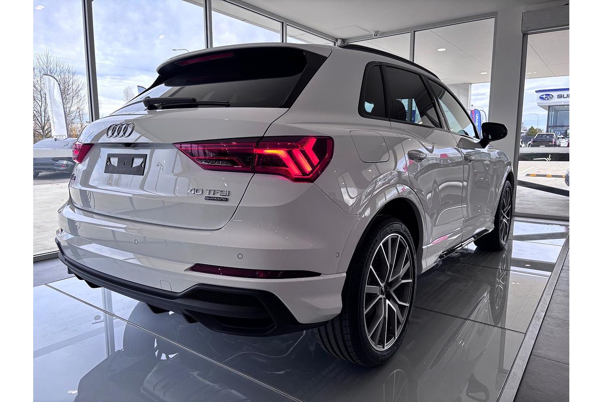 2025 Audi Q3 40 TFSI S line F3
