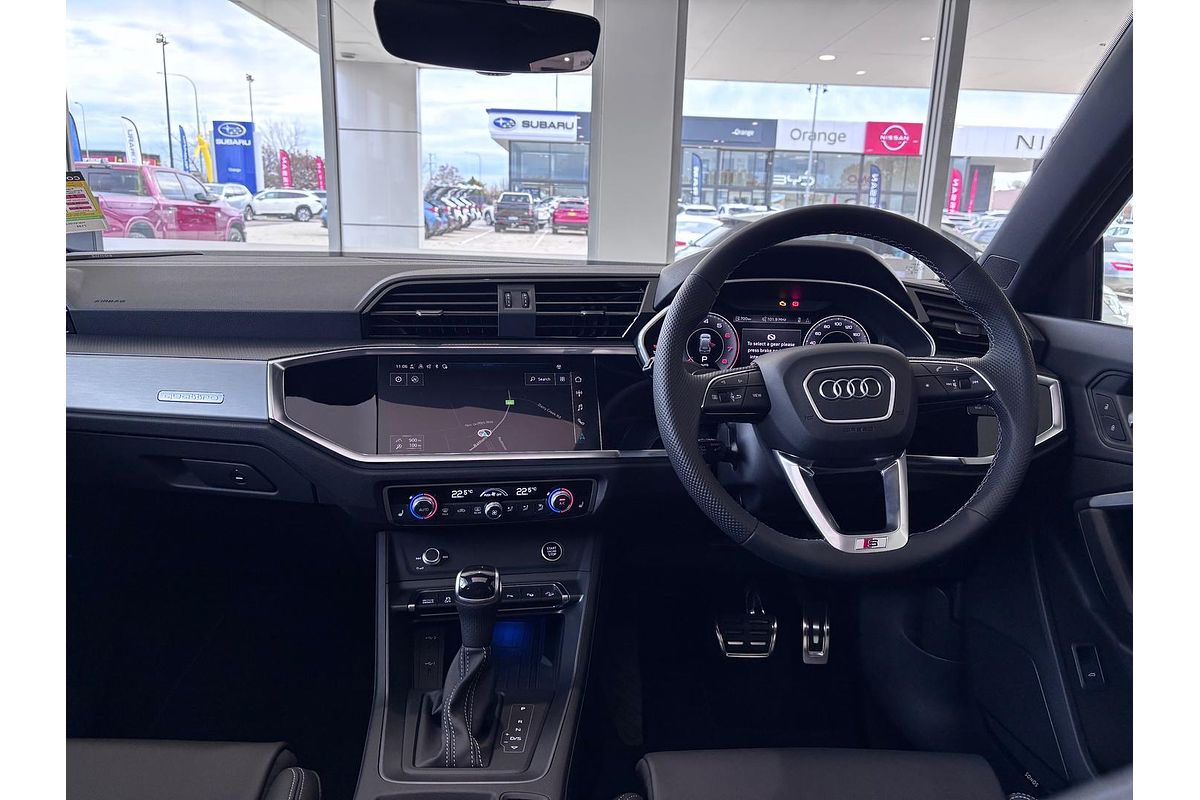 2025 Audi Q3 40 TFSI S line F3