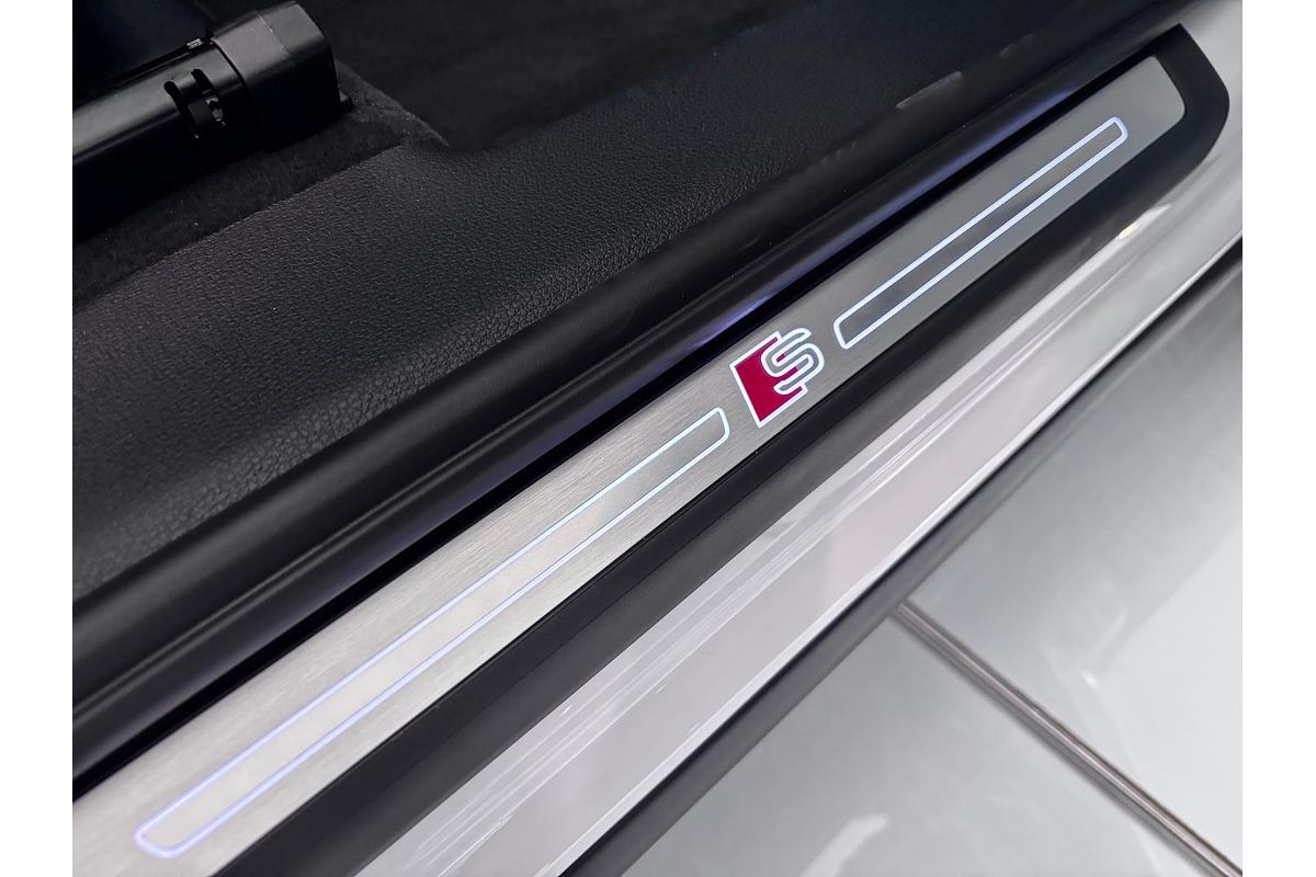 2025 Audi Q3 40 TFSI S line F3