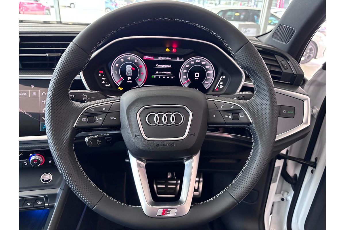 2025 Audi Q3 40 TFSI S line F3