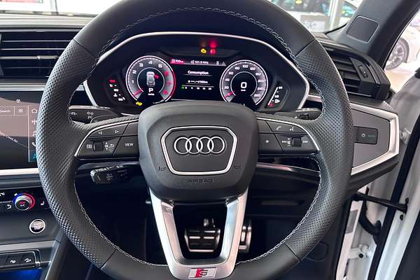 2025 Audi Q3 40 TFSI S line F3