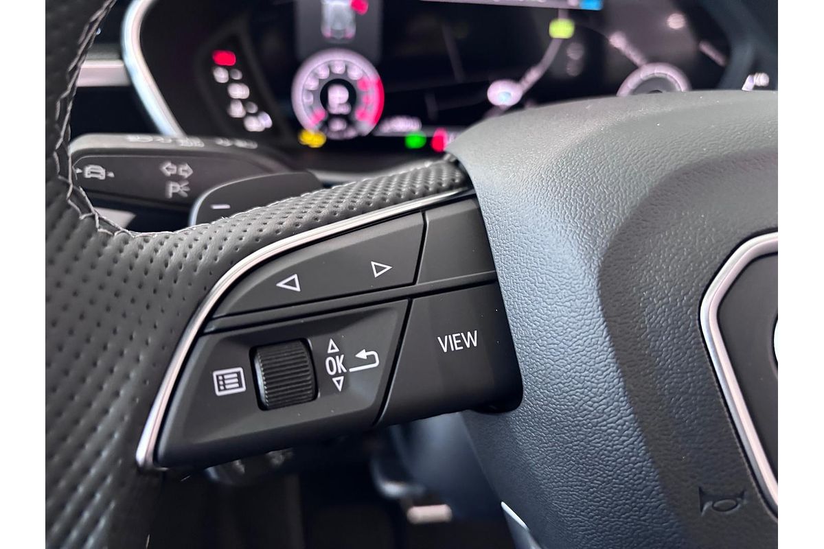 2025 Audi Q3 40 TFSI S line F3