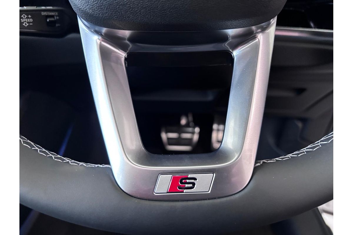 2025 Audi Q3 40 TFSI S line F3