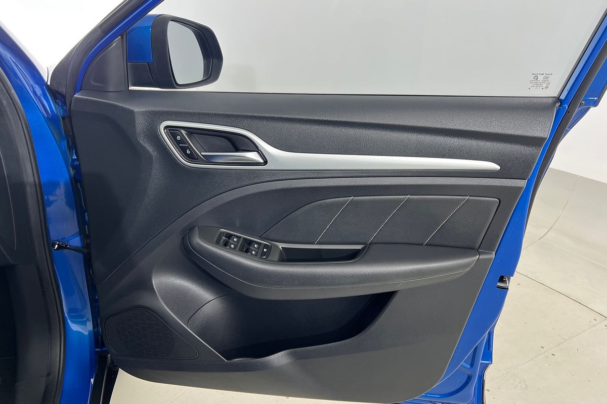 2019 MG ZS Essence AZS1