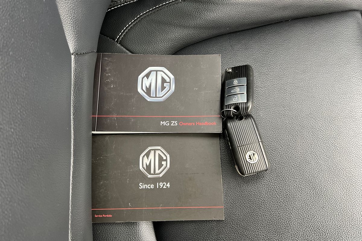 2019 MG ZS Essence AZS1