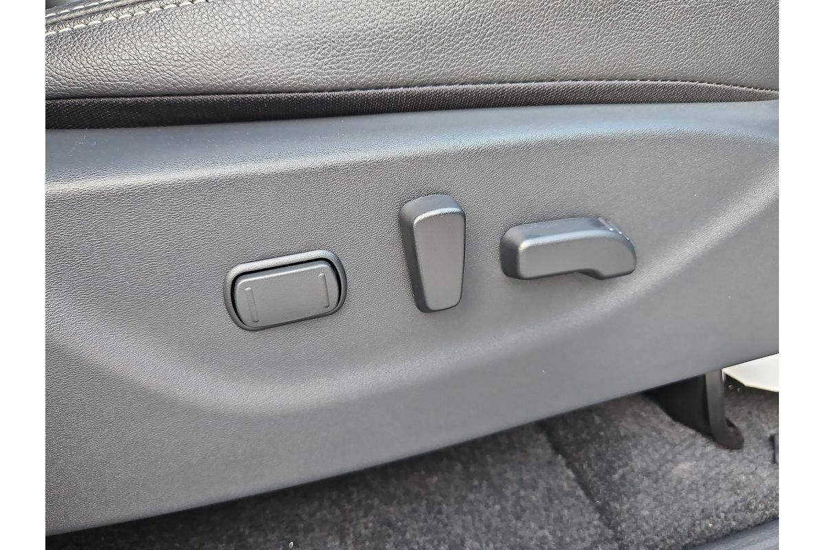 2025 Nissan Navara PRO-4X D23 4X4