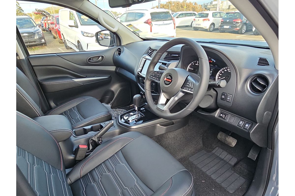 2025 Nissan Navara PRO-4X D23 4X4