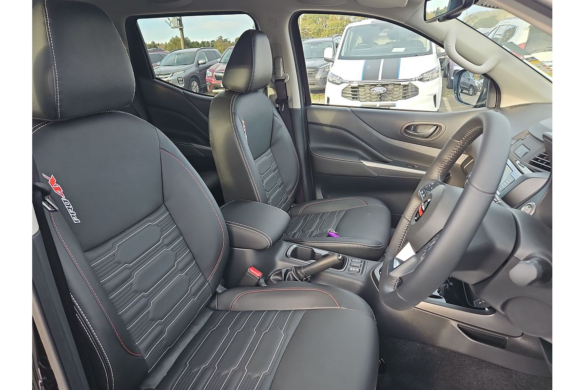 2025 Nissan Navara PRO-4X D23 4X4
