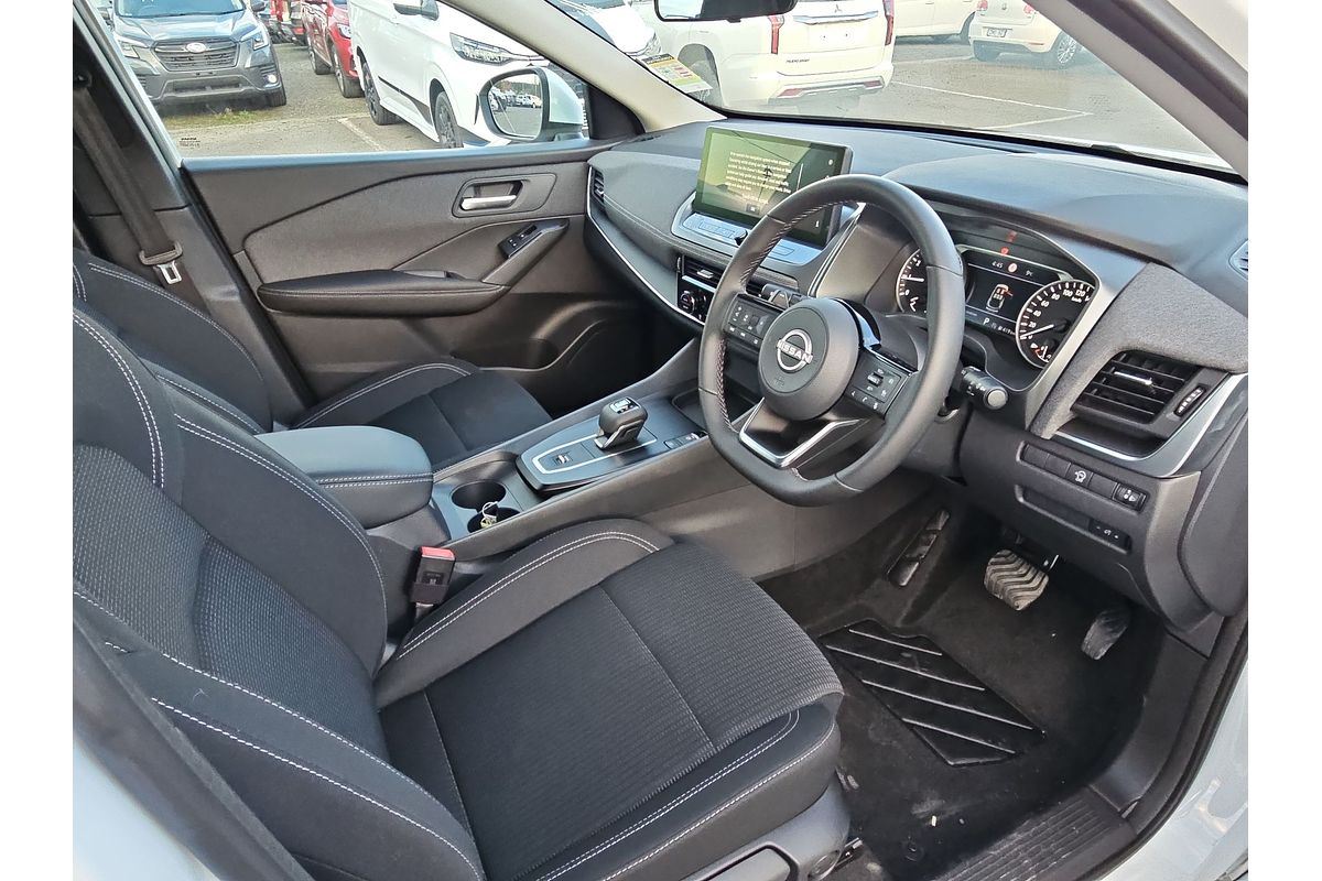 2025 Nissan QASHQAI ST J12