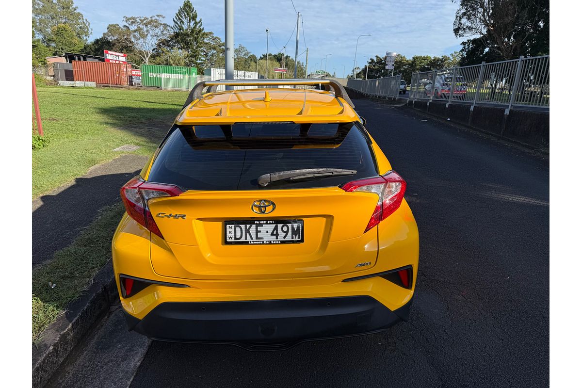 2017 Toyota C-HR  NGX50R